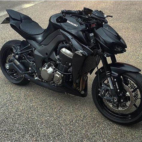 All black Z1000 Z 1000 Kawasaki Z1000, Z1000 Kawasaki, Black Motorbike, Motor Balap, Xe Ducati, Tmax Yamaha, Kawasaki Bikes, Custom Street Bikes, Z 1000