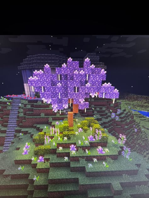 Minecraft Building Themes, Wisteria Minecraft, Minecraft Altar Ideas, Minecraft Amethyst House Tutorial, Amethyst Tree Minecraft, Purple Minecraft Builds, Amethyst Enchanting Room Minecraft, Minecraft Amethyst Enchantment Room, Minecraft Backyard Ideas