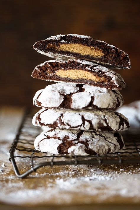 Reeses Cookies, Reese's Peanut Butter Cup, Chocolate Crinkle, Vanilla Recipes, Chocolate Crinkle Cookies, Chocolate Crinkles, Cookies Chocolate, Peanut Butter Cup, Crinkle Cookies