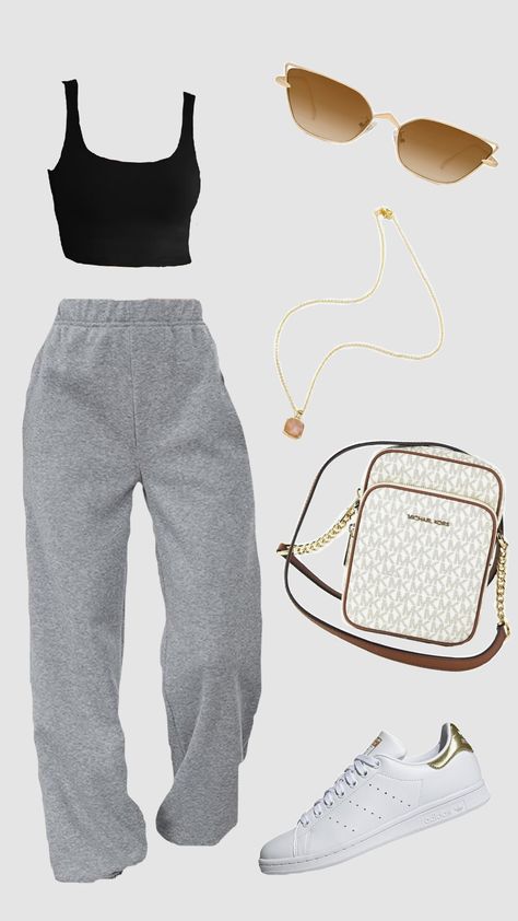 Cute Gray Sweatpants Outfit, Airport Casual Outfit, Backpack Outfits, Outfits Teenage Girl, Airport Outfit Comfy, Outfits Crop Top, Outfit Sweatpants, College Girl Outfits, Casual Trendy Outfits