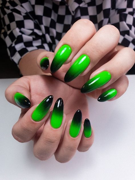 Black Neon Green Nails, Green Nails Inspiration, Ambre Nails, Rave Nails, Black Ombre Nails, Neon Nail Art, Sharp Claws, Neon Green Nails, 2023 Nails