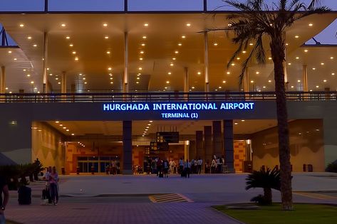 Hurghada, Egypt: A Local Guide For First-Timers Egypt Hurghada, Egypt Resorts, Big Yachts, Hurghada Egypt, Egypt Culture, Beach Weather, Sea Resort, Visit Egypt, Airport Hotel