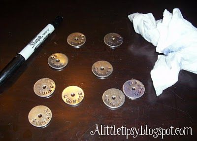 stamped washer tutorial Washer Necklace Tutorial, Washer Crafts, Washer Jewelry, Christmas Lesson, Hardware Jewelry, Necklace Tutorial, Christmas Gifts For Boyfriend, Homemade Jewelry, Making Things