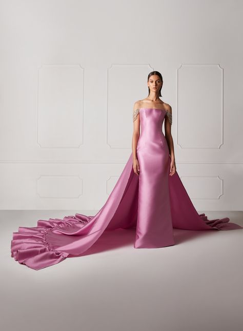 #lilacsky #opulent #taffeta #fitted #sophisticated #silhouette #gown #offshoulder #drape #glamorous #modern #straight #curved #neckline #volume #statement #dramatic #trail #lilac #purple #ruffled #standout #lavender #spring #summer #fashion #design #2019 #eveningwear #hamdaalfahim #offshoulders #embellishedsleeved #handwork #embroidery #highend #highfashion #detailed #elegant #highclass #classy #royal #feminine #redcarpet #event #occasions Hamda Al Fahim, Colorful Gown, Off Shoulder Evening Gown, Outfit Wedding, Summer Black, New Line, Gorgeous Gowns, Disney Princesses, Guest Outfit