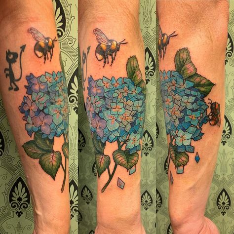 Blue Hydrangea Tattoo, Sunflower Tattoo Meaning, Hydrangea Tattoo, Tattoo 2024, Butterfly Back Tattoo, Purple Pride, Watercolor Hydrangea, Hydrangea Colors, Sunflower Tattoos