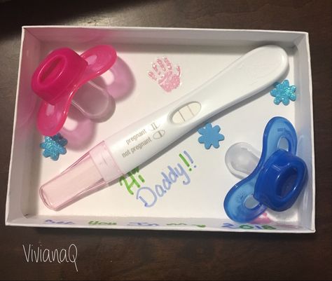 Pregnancy Announcement In A Box  For Daddy To Be ! Girl or Boy ? 3rd Pregnancy Announcement, Vom Avea Un Copil, Surprise Pregnancy Announcement, Pregnant With Boy, Baby Announcement To Husband, Cute Pregnancy Announcement, Pregnancy Announcement To Husband, Baby Gender Reveal