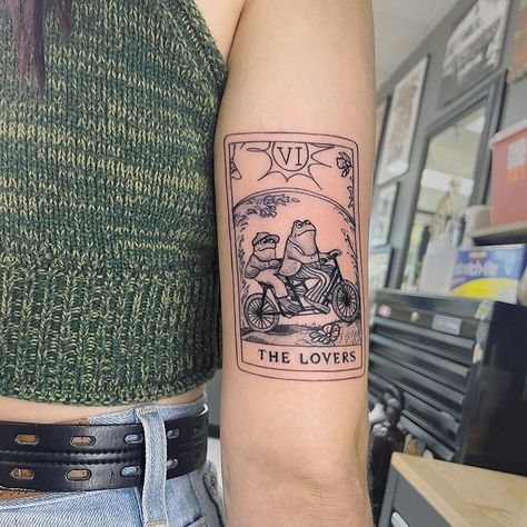 Greek Mythology Tattoos Achilles, Achilles Come Down Tattoo, Tsoa Tatoos, Tattoo Achilles, Song Of Achilles Tattoo, Achilles Tattoo, Unique Sister Tattoos, Circular Tattoo, Book Tattoos