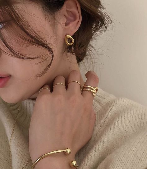 #ootdfashion#aesthetic#ootd#kfashion#korean#girl#uzzlang#outfit#wardrobe#fashion#clothes#jewelry#earrings#gold#rings#bracelet Short Videos, Gold Rings, Created By, Gold