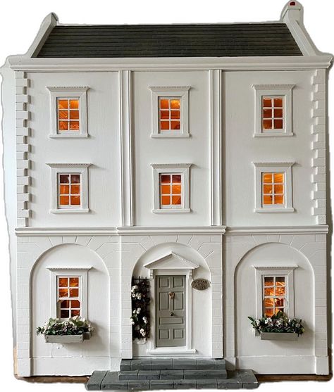 Traditional Dolls House, Modern Dolls House Exterior, Georgian Dolls House Exterior, Renovated Dolls House, Doll House Exterior Ideas, Dolls House Exterior, Doll House Exterior, Regency Dollhouse, Georgian Dollhouse