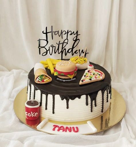 Cake With Food Theme, Chocolate Cake For Boy, Foodie Cake Design, Food Lover Cake Design, Trending Cake Designs 2023 Birthday, Foodie Theme Cake, Cake For Foodie Theme, Cake Designs Birthday For Boys, Cake Designs For Brother