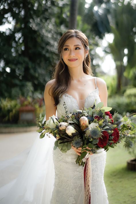 Kryz Uy Slater Young Wedding Photos | Philippines Wedding Blog Asian Wedding Hair, Bride Hair Down, Asian Bridal Hair, Bridal Hair Down, Young Wedding, Asian Bridal Makeup, Wedding Hair Half, Wedding Hair Up, Wedding Hairstyles Bride