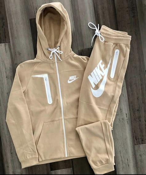 Ensemble Nike Tech Beige, Nike Outfits For Men, Jogging Nike, Sporty Outfits Men, Nike Clothes Mens, Nike Clothes, Trendy Boy Outfits, Hype Clothing, Techwear Fashion