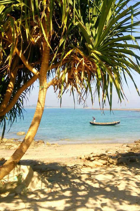 The southern end of Bangladesh, Travel to Chhera Island (Chera Dwip) Travel Bangladesh, Saint Martin Island, Bangladesh Travel, Travel Videos, Travel Board, Saint Martin, Range Rover, Vision Board, Range