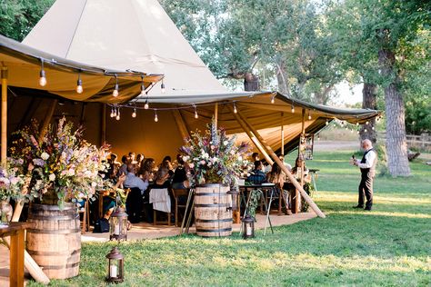 Wedding Tipi Tent, Event Tent Decor, British Country Style, Festival Themed Wedding, Nerdy Wedding, Cabin Wedding, Dream Wedding Decorations, Party Table Settings, Tent Decorations