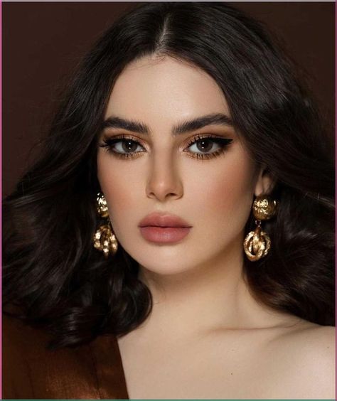 #makeuplover #beautyobsessed #makeuptips #glamgoals #makeupaddict #beautycommunity #makeupinspo #makeupjunkie #makeuplooks #makeupartist Makeup Arab, Gorgeous Wedding Makeup, Mekap Mata, Wedding Makeup Tutorial, Classy Makeup, Bridal Eye Makeup, Bridal Makeup Natural, Makeup Aesthetic, Elegant Makeup