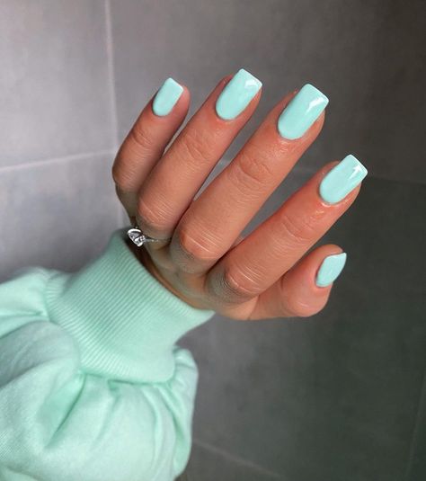 The GelBottle Inc™ on Instagram: “'The freshest shade, perfect for Spring!' 💙 How gorgeous does Sealight look on @j.e.m_nails - perfect for a minty fresh mani! . Get the…” Nail Colors That Make You Look Tan, Trending Nail Polish, Blue Square Nails, Trending Nail Polish Colors, Blue Nail Ideas, Tiffany Blue Nails, Tiffany Nails, Mail Inspo, Nail Lengths