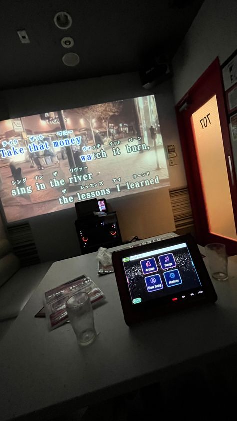 #karaoke #tokyo #japan #707 #room707 #nana #myecho #akihabara Japanese Karaoke Room, Japan Karaoke, Shoujo Life, Japan Room, Karaoke Room, Creative Jobs, Tokyo Japan, News Songs, Karaoke