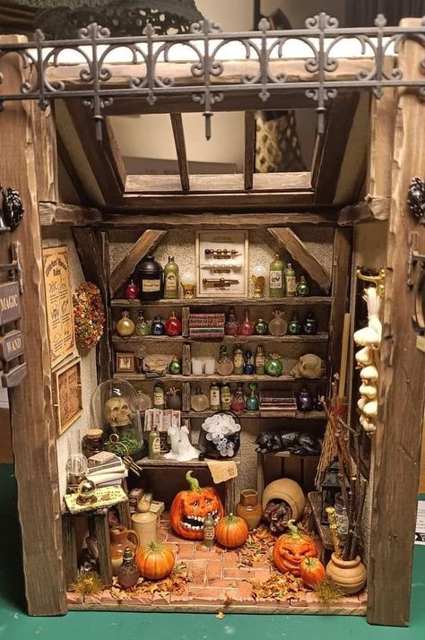 Dollhouse miniatures made from everyday things | Finally my scary Halloween shed is finished | Facebook Miniature Town, Miniature Making, Miniature Cottage, Witchy Room, Dollhouse Halloween, Miniature Scenes, Doll House Crafts, Miniature Rooms, Diy Activities