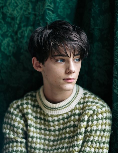 William Franklyn Miller, Black Hair Blue Eyes, Character Inspiration Male, Boy Character, Male Portrait, Teenage Boys, 인물 사진, Narnia, Haircuts For Men