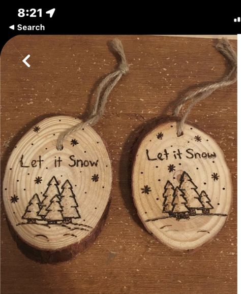 Woodburning Ornaments Tree Slices, Wood Burned Ornament, Wood Burning Ornaments Tree Slices, Woodburning Christmas Ornaments, Woodburned Christmas Ornament, Wood Burning Ideas Christmas, Woodburn Christmas Ornaments, Wood Burn Christmas Ornaments, Wood Burned Christmas Ornaments