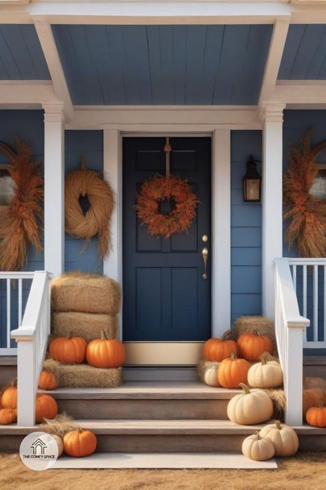 Explore these cozy autumn porch ideas that bring rustic charm to your home.#RusticPorch #AutumnDecor #FarmhouseStyle Rustic Porch, Fall Porch, Autumn Cozy, Outdoor Halloween, Halloween Outdoor Decorations, Cozy Fall, Fall Home Decor, Autumn Home, Rustic Charm