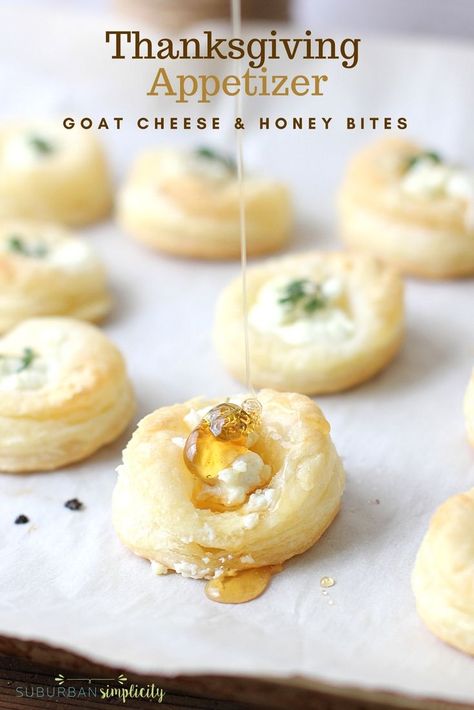 An easy and delicious Thanksgiving appetizer recipe - Goat Cheese and Honey Bites. Wow guests with this savory starter even kids love! #ThanksgivingRecipes Fingerfood Recipes, Goat Cheese And Honey, Cheese And Honey, Baked Goat Cheese, Goat Cheese Recipes, Thanksgiving Appetizers, Snacks Für Party, Food Blogs, Perfect Appetizers