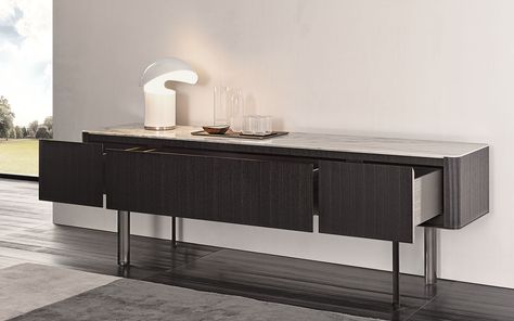 Lou horizontal sideboard "living" low, Christophe Delcourt design. #minotti70 #christophedelcourt #sideboard #2018collection Console Cabinet Luxury, Rimadesio Tv Unit, Rimadesio Long Island Table, Minotti Seymour Sofa, Christophe Delcourt, Minotti Leslie Armchair, Rear Extension, Bookcase Sideboard, Storage Units