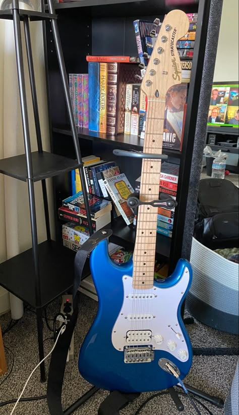 Blue Stratocaster Guitar, Lake Placid Blue Stratocaster, Fender Stratocaster Aesthetic, Blue Stratocaster, Fender Stratocaster Blue, Fender Stratocaster Hss, Rockstar Guitar, Art Igcse, Guitar Things