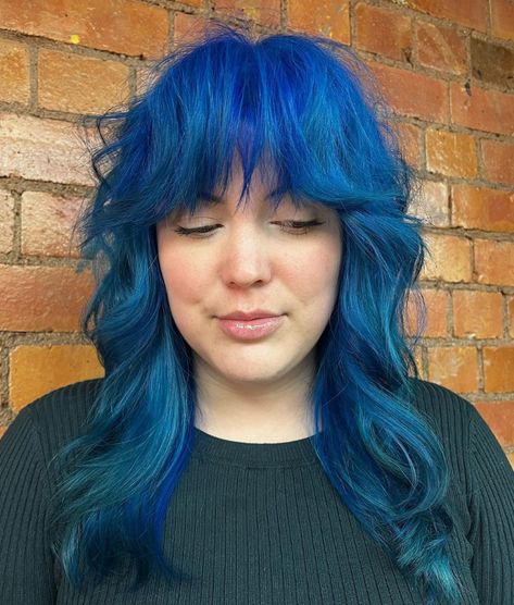 Rockabilly Blue shag cut >>> 💙✨ @hair_by_ewelina_xox 🎨 #manicpanic #manicpanicprofessional #hair #haircare #hairstylist #hairinspo #healthyhair #hairstyles #hairsalon #crueltyfreebeauty #haircolor #veganhair #crueltyfreehairdye #saloninternational #saloncolour @creativeheadmag @prohairmag @hairdressersjournal @sallybeautyuk @salonservicesuk @astonandfincher @salonsdirect @adelprohairbeauty @salon_int Blue Shaggy Hair, Blue Shag Hair, Rockabilly Blue Manic Panic, 70s Haircuts, Alt Hair, Emo Hairstyles, Shag Cut, Haircut Inspo, Shaggy Hair