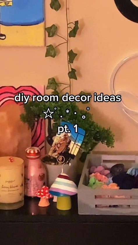 Easy Homemade Decorations Ideas, Thing To Hang From The Ceiling, How To Make Homemade Posters, Random Stuff To Put On Your Wall, Easy Room Decor Ideas Diy Projects, Aesthetic Diy Paintings For Room, Stuff To Hang On Walls Bedrooms, Ways To Decorate Your Bedroom Walls, Diy Room Decor Ideas Crafts