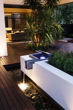 Modern Pond, Lighting Your Garden, Tree Landscaping, Design Per Patio, Garden Lighting Design, Modern Water Feature, Moderne Have, Kolam Koi, Taman Air