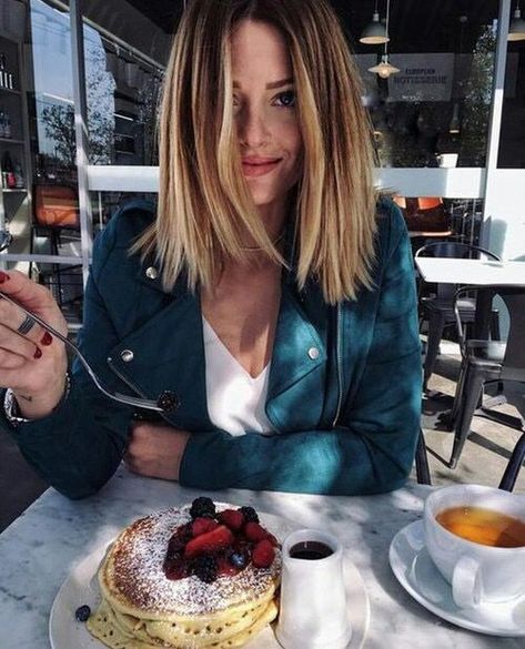 Very Long Bob, Blonde Hairstyles, Lob Hairstyle, Lob Haircut, Top Hairstyles, Long Bob Hairstyles, Short Hairstyle, Honey Blonde, Long Bob