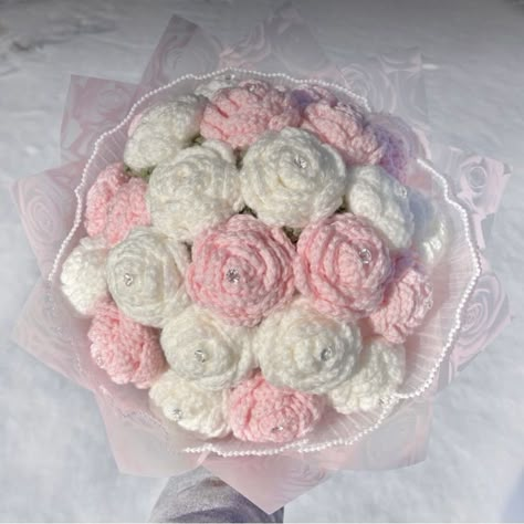 Perfect Gift That Will Last A Lifetime Crochet Pink Flower, Crocheting Flowers, Crochet Small Bouquet, Crochet Fairy, Sewing Crafts Tutorials, Baby Pink Aesthetic, Crochet Bouquet, Crochet Business, Kawaii Crochet