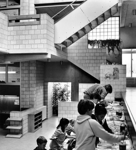 AHH - Apollo Schools - Montessori school and Willemspark school, Amsterdam Modular School Architecture, Highschool Architect, Music School Architecture, Herman Hertzberger School, Amsterdam School Architecture, Social Architecture, Herman Hertzberger, Architecture Sketchbook, Montessori School