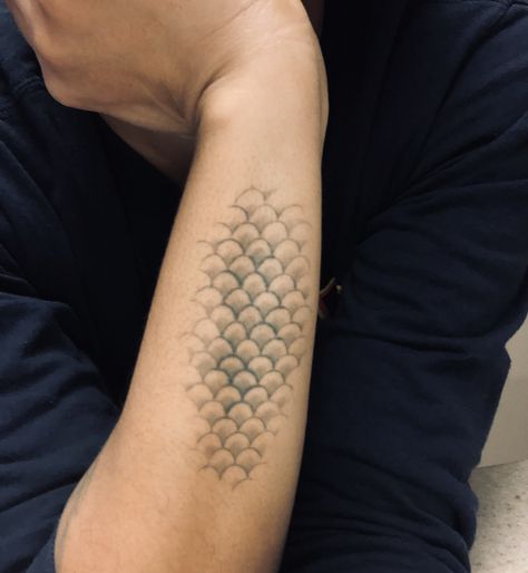 Scales Tattoo Mermaid, Fish Scales Tattoo, Fish Scale Tattoo, Scales Tattoo, Mermaid Scales Tattoo, Brown Tattoo Ink, Tattoos 2024, Mermaid Skin, Shark Skin