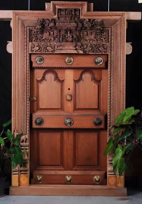 Traditional door from Studio Ebony. Love the detailing on it                                                                                                                                                                                 More Wooden Door Entrance, Traditional Front Doors, Main Entrance Door, Door Handle Design, Custom Wood Doors, Wooden Doors Interior, Entrance Door Design, Room Door Design, Wooden Door Design