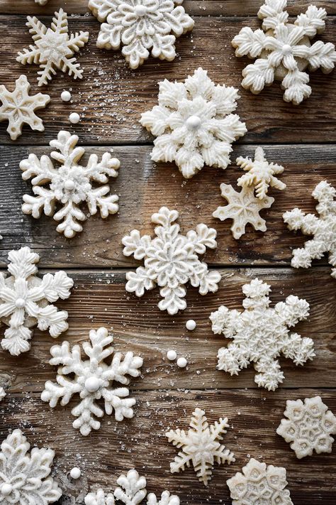 Decorated Snowflake Sugar Cookies with Buttercream Frosting - Curly Girl Kitchen Snowflake Cookies Decorated, Winter Cookies Decorated, Snowflake Cookies Decorating, Homemade Salt Dough, Sugar Cookie Buttercream Frosting, Christmas Cookie Frosting, Snowflake Sugar Cookies, Snowflake Sugar, Christmas Sugar Cookies Decorated