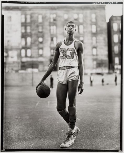 Richard Avedon. Lew Alcindor, basketball player, New York. May 2, 1963 Kareem Abdul-jabbar, Cultura Hip Hop, Julius Erving, Basket Nba, Street Basketball, Kareem Abdul, Kareem Abdul Jabbar, Robert Mapplethorpe, Nba Legends