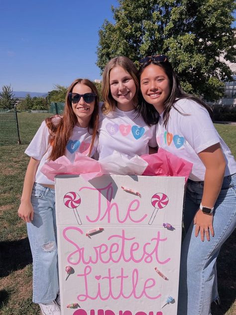 My original photo syd Twin Big Little Reveal, Tri Sigma, Big Little Reveal, Lil Sis, Delta Zeta, Original Photo, Big Little, Little Sisters, Sorority