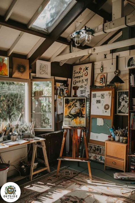 Backyard Art Studio Ideas, Art Studio Shed Interior, Professional Art Studio, Bedroom Art Studio Ideas, Art Studio Building, Art Studio Shed, Writer Studio, Outdoor Art Studio, Rustic Art Studio