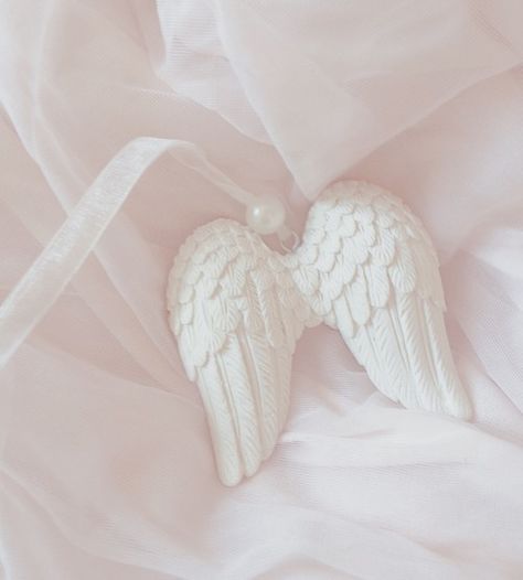 Pink Angel Aesthetic, Dolly Aesthetic, Anime Mood, Angelcore Aesthetic, I Believe In Pink, Angel Aesthetic, White Angel, Soft Baby, White Aesthetic