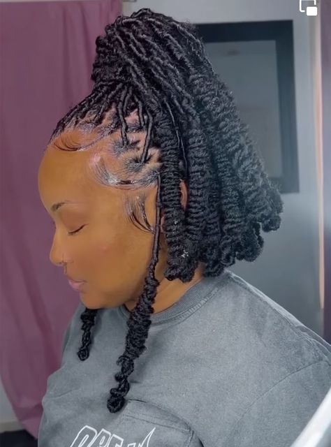 Homecoming Hairstyles Locs, Soft Loc Ponytail, Soft Locs Updo Hairstyles, Soft Locs Ponytail, Styles For Soft Locs, Ponytail Faux Locs, Soft Locs Hairstyles Ideas, Miami Hairstyles, Curl Locs