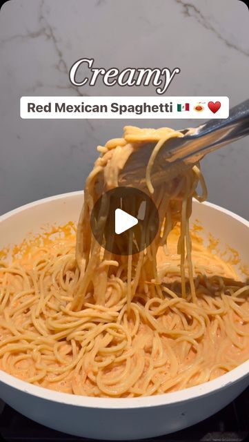 Paulina Castellanos on Instagram: "Creamy Red Mexican Spaghetti 🍝🇲🇽♥️ Ingredients  - Spaghetti noodles  - 3 tomatoes  - 3 garlic cloves  - Half cream cheese - Half tomato sauce  - 2 tbsp sour cream  - 2 tbsp of chicken bouillon  #mexicanspaghetti #recetasfaciles #instagramreels #reels #explore #explorepage✨ #exploremore #dinnerideas #fypage" Mexican Red Spaghetti, Creamy Mexican Spaghetti, Mexican White Spaghetti Recipe, Mexican Noodles Pasta, Spaghetti Mexicano, Mexican Spaghetti Recipes, White Spaghetti Recipe, Cream Cheese Noodles, Creamy Spaghetti Recipes