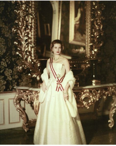 Prins Albert, Princess Grace Of Monaco, Grace Of Monaco, Grace Kelly Style, Princesa Real, Princess Grace Kelly, Monaco Royal Family, Princess Caroline Of Monaco, Caroline Of Monaco