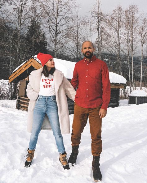 Couples winter snow outfit! White faux shearling coat and sorel boots with jeans in Whislter, Canada Sorel Womens Boots Outfits, Canada Winter Outfit, Winter Outfits Canada, Cabin Outfit, Sarah Christine, Boots With Jeans, Canada Winter, Japan Outfits, Winter Outfits Snow