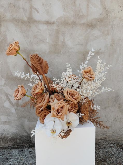 Boho Wedding Flowers, Beige Wedding, Brown Wedding, Neutral Wedding, Dried Flower Bouquet, Dried Flower Arrangements, Toffee, Wedding Centerpieces, Wedding Modern