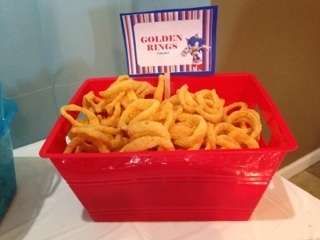 Sonic The Hedgehog Birthday Party Snacks, Sonic The Hedgehog Food Ideas, Sonic Birthday Party Food Ideas, Sonic The Hedgehog Birthday Party Food, Sonic Themed Food, Hedgehog Birthday Party Ideas, Sonic Menu, Sonic The Hedgehog Birthday Party, Hedgehog Food