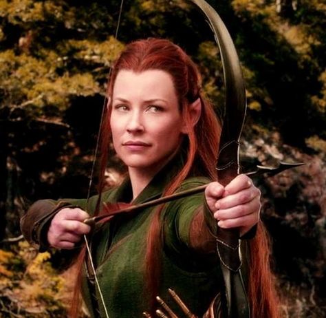 Tauriel i want her hair color!!! @Esther Aduriz Shelton @Natalie Jost Cluck think i could pull it off??? Tauriel Costume, Tauriel Hobbit, Daughter Of The Forest, Hobbit Cosplay, Legolas And Tauriel, Kili And Tauriel, Mirkwood Elves, The Desolation Of Smaug, Lotr Elves