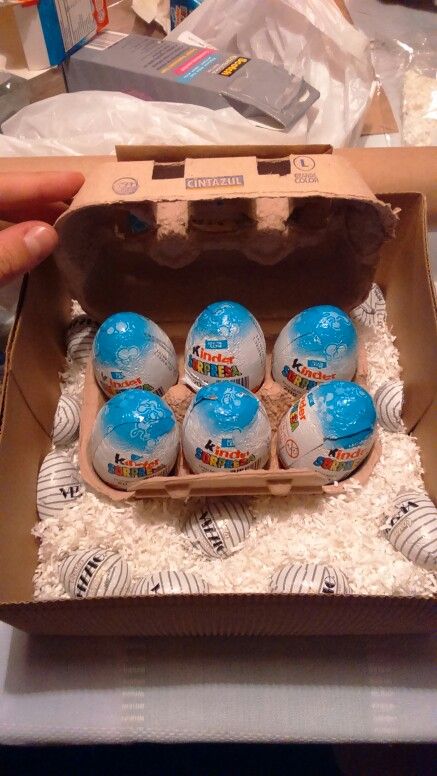 Easter gift - kinder sorpresa - made this for my boyfriend this easter 😍 he hasn't open it yet but I'm sure he's going to love it! Easter Bf Gifts, Easter Gift Ideas For Boyfriend, Easter Gift For Boyfriend, Easter Gifts For Boyfriend, Small Gifts For Boyfriend, Bf Gifts, Gift Inspo, Boyfriend Diy, Easter Gifts