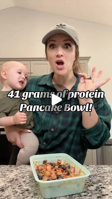 Protein Pancakes For One, Macro Friendly High Protein Breakfast, Pancake Protein Bowl, 40 Grams Protein Breakfast, High Protein Low Cal Breakfast Ideas, Protein Pancake Bake, Protein Pancake Meal Prep, High Protein Day Of Eating, Pancake In A Bowl